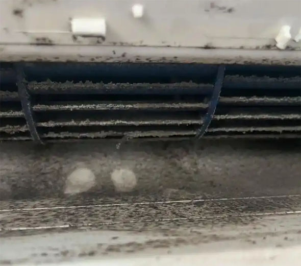 连江空调吹的风有股烧焦味是怎么回事